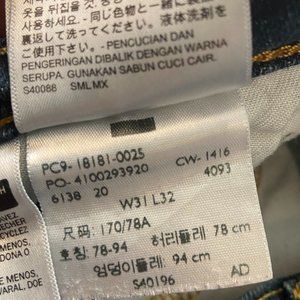 Levis 54 Athletic Taper Jeans 31x32 